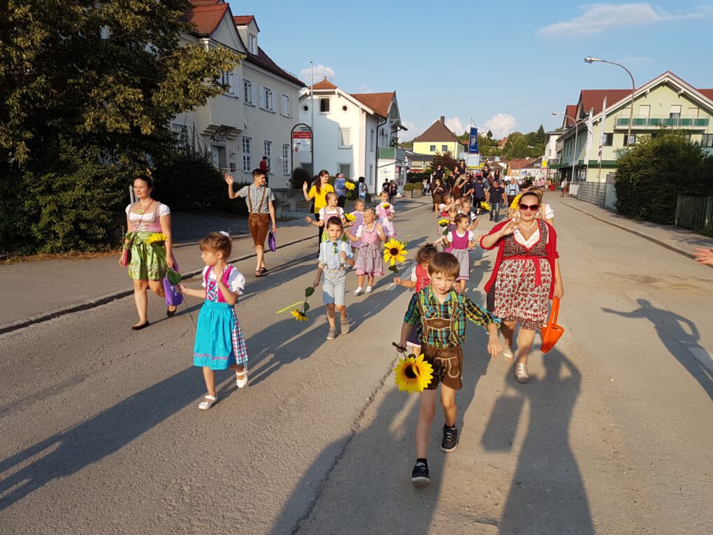 2018 Juli:  Volksfest in Bogen